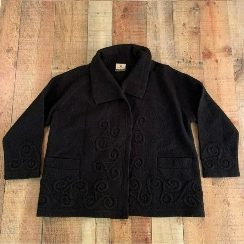 Carraigdonn women's size XL Wool Open sweater top with celtic woven design black